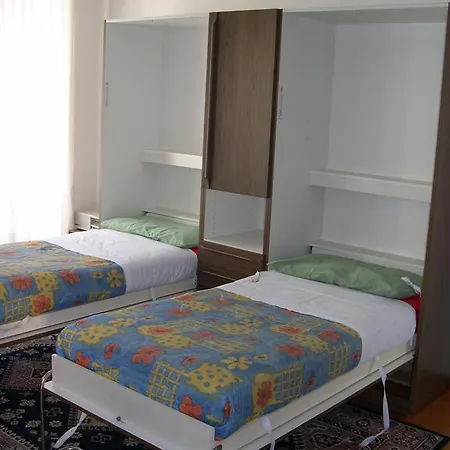 Casa La Rocca Apartment *